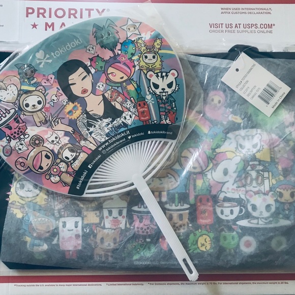 Tokidoki SDCC Comic-Con 2019 Exclusive Cloth Tote Bag + Bonus Fan NEW - Picture 7 of 7
